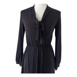 Amour Vert Dress, Size XS: Elegant Neck Tie Detail